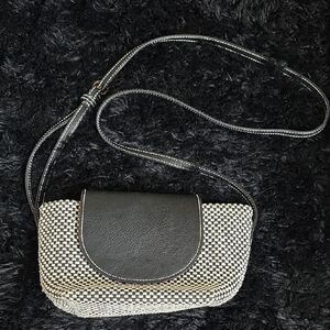 5 For $25 Universal Thread Black and White Crossbody Bag